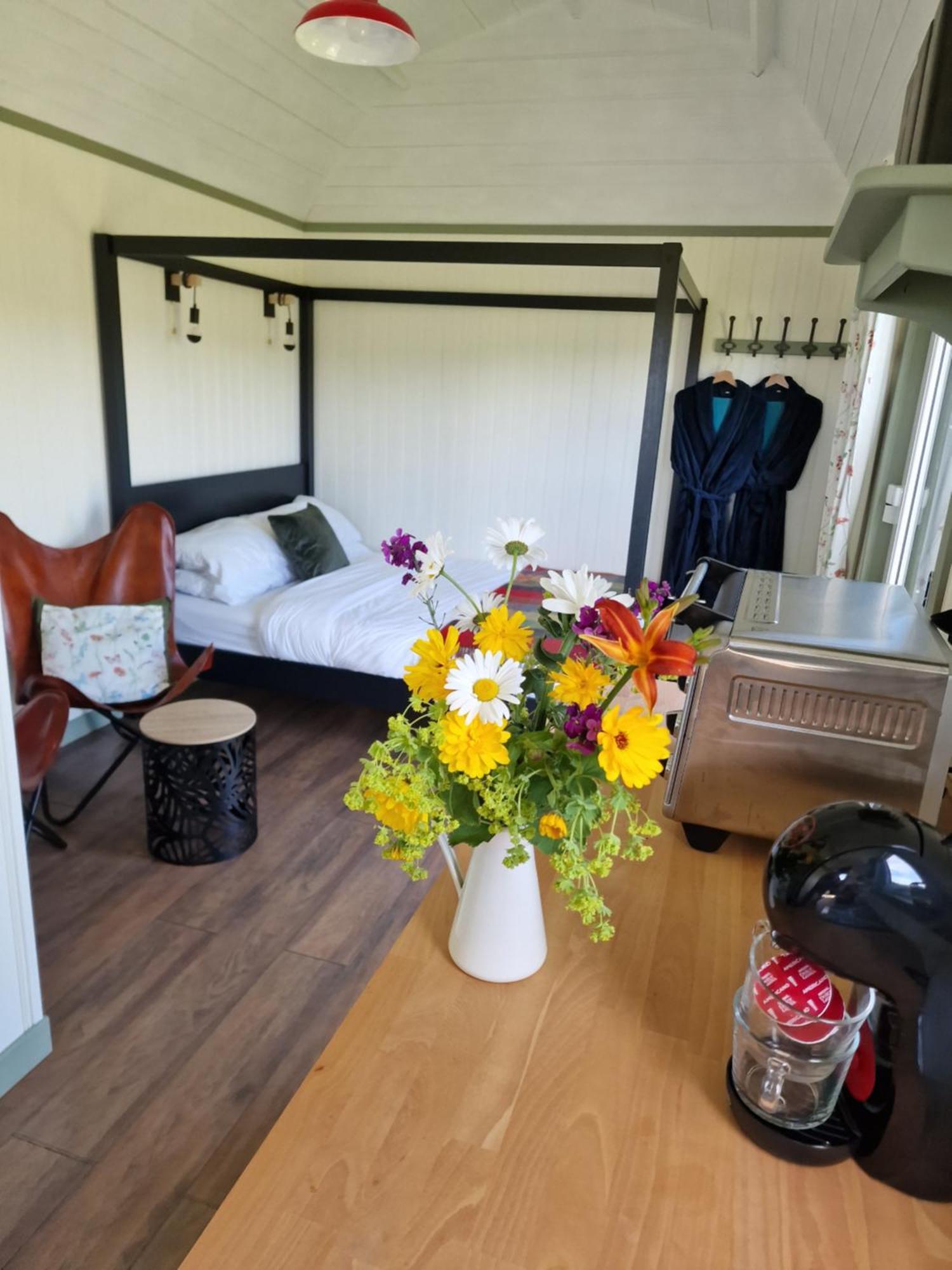 둘린 Wild Meadow Huts 빌라 외부 사진