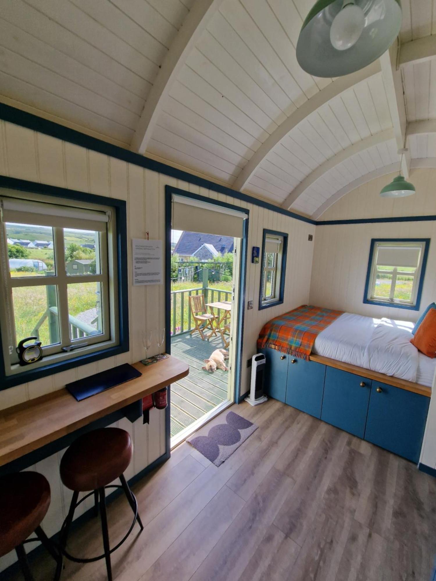 둘린 Wild Meadow Huts 빌라 외부 사진